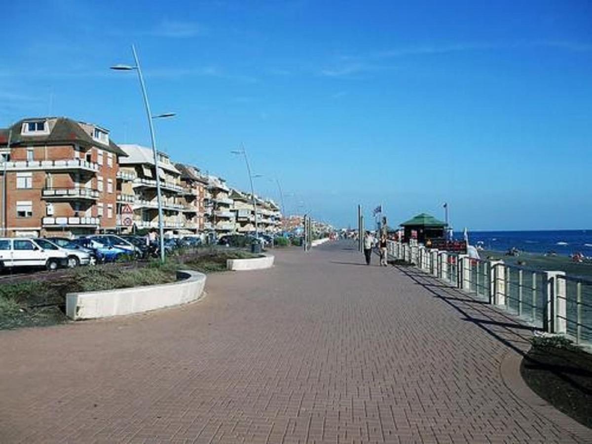 Blue Marine Di Ostia Hotel Exterior foto